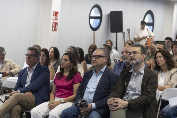 El Consorci de Turisme i Ferrocarrils de la Generalitat de Catalunya impulsen la campanya “Baixa al Baix Llobregat, Ferrocarrils t’hi porta”