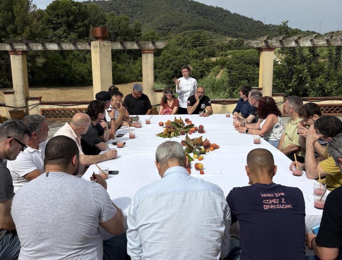 Sabors de l’Horta reuneix cuiners i productors per posar en valor la fruita de temporada