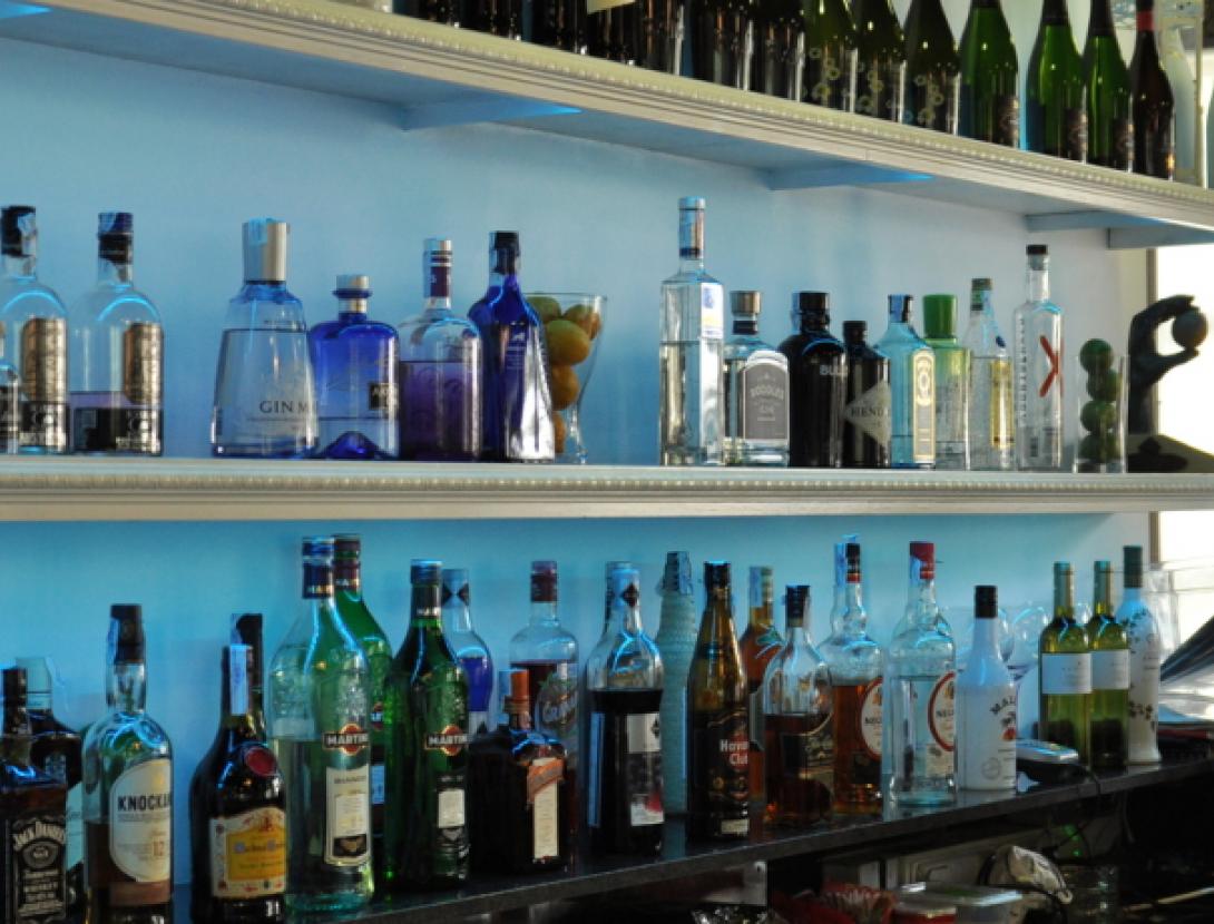 Bar 1 Idilic Restaurant Lounge - Bar Idilicc Restaurante Lounge.JPG